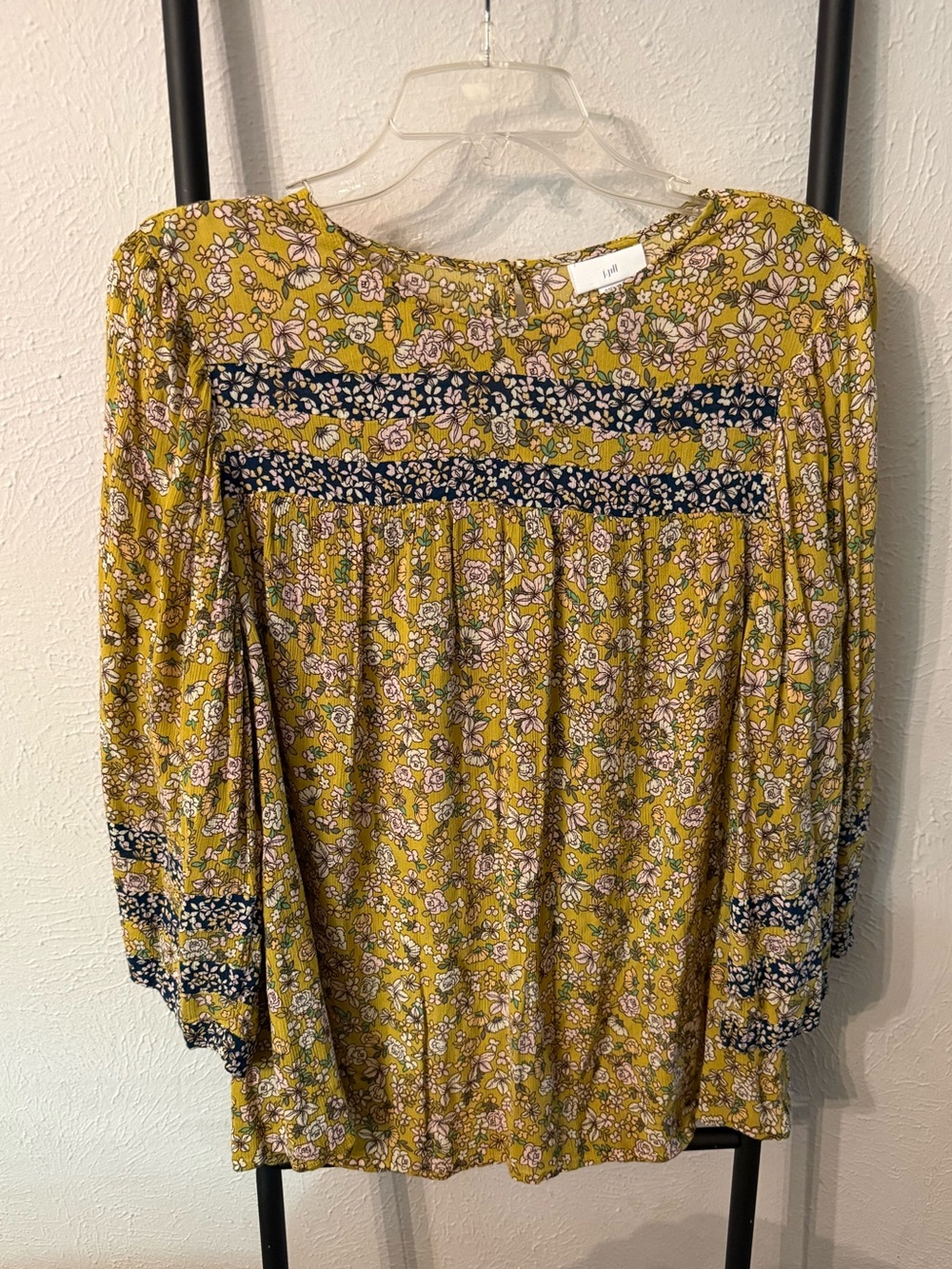 J Jill Soft Bohemian Mix Floral Print Top Size Small